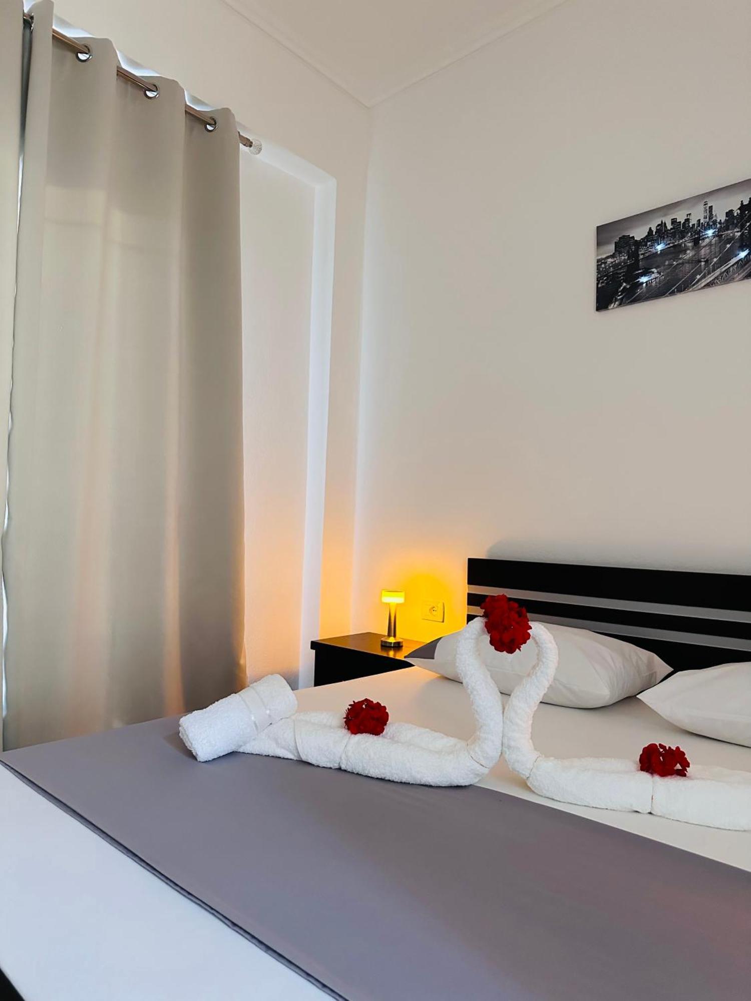 Xhibo Apartments Saranda Zewnętrze zdjęcie