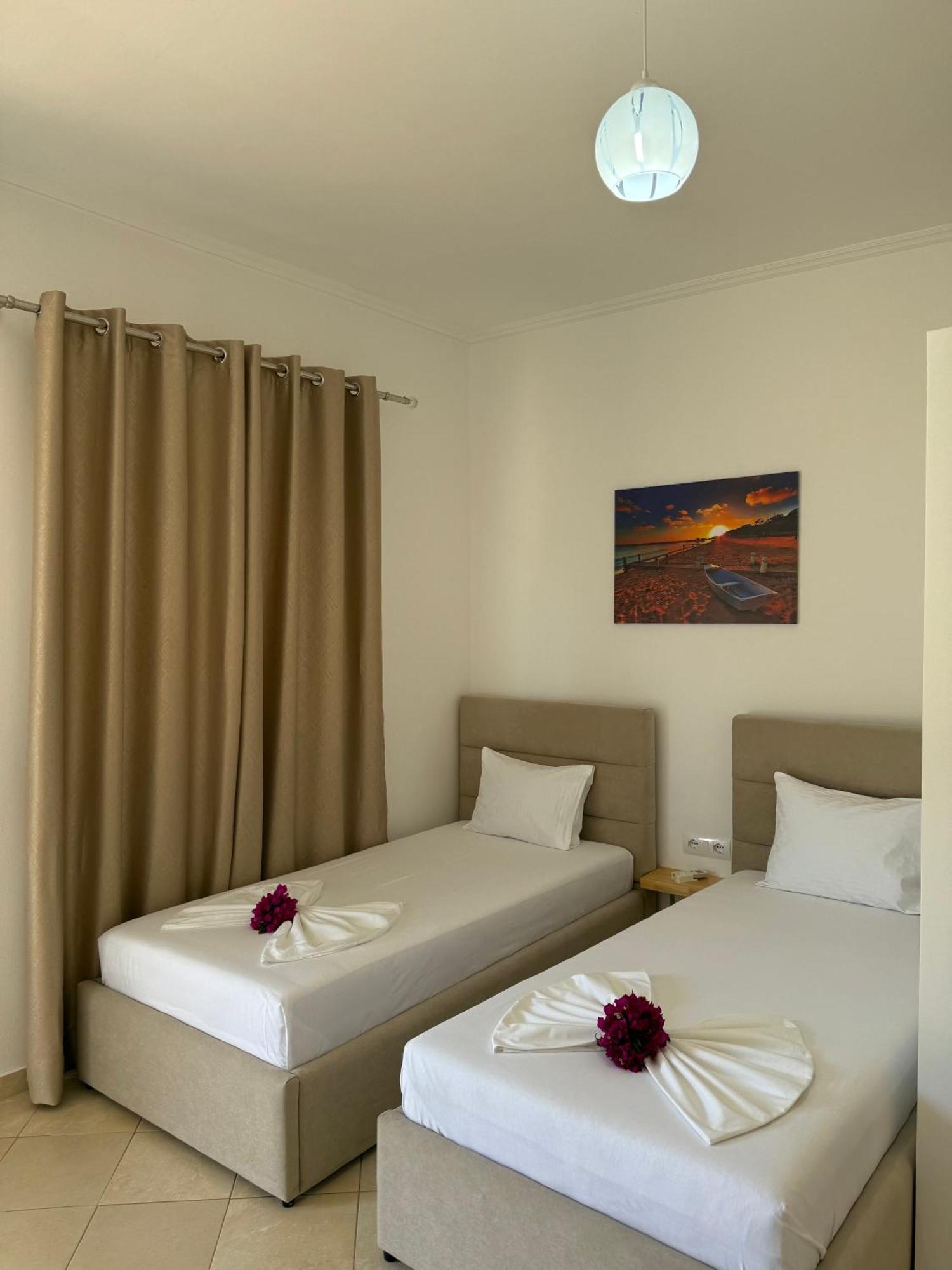 Xhibo Apartments Saranda Zewnętrze zdjęcie